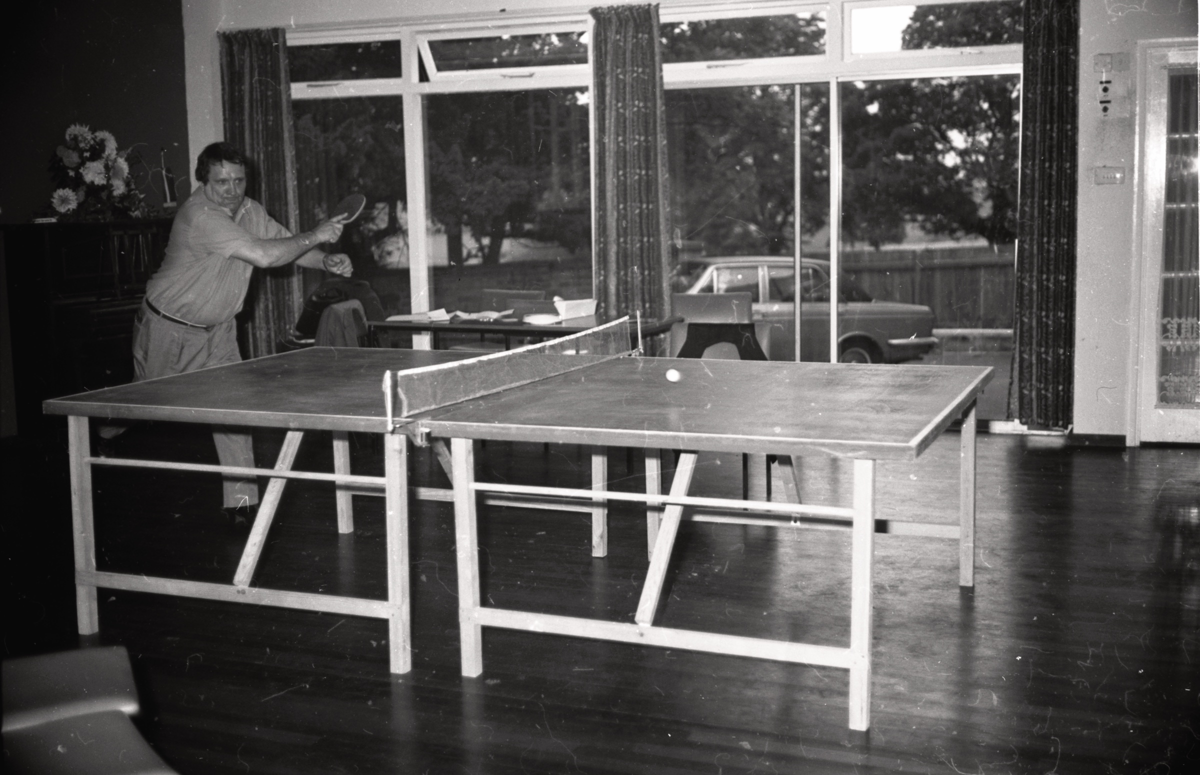 Galda teniss DVF lauku īpašumā 'Straumēni', Catthorpe Manor, Lesteršīra, 1978. gads.